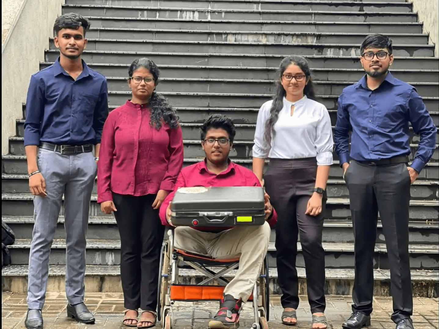 SafeCarryPlus — Smart Luggage